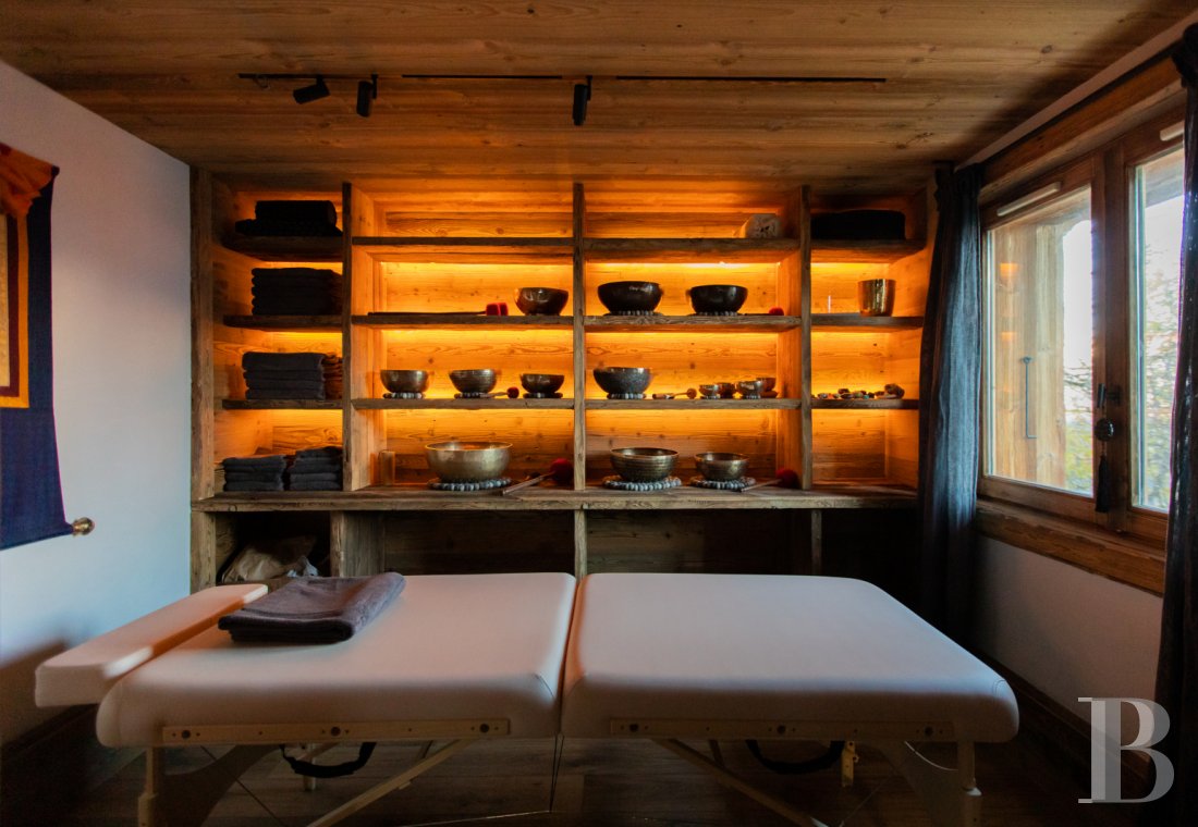 À Cordon, en Haute-Savoie, un chalet raffiné ouvert sur la chaîne du Mont-Blanc - photo  n°33